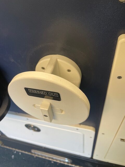 Leader Holder Mount - Image 4