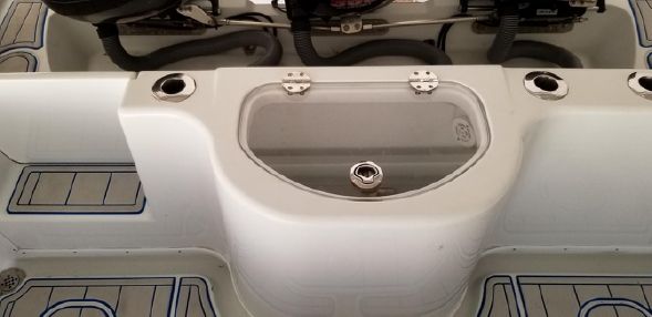 Yellowfin 36 Offshore Livewell Lid